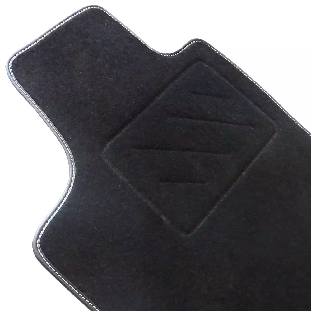 Tapis Auto Sur Mesure MTM Pour Dacia Sandero III 2021 - Velour Noir - 4 Pièces