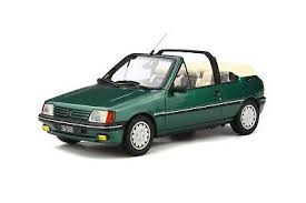 205 - Cabriolet avec fixation tapis conducteur