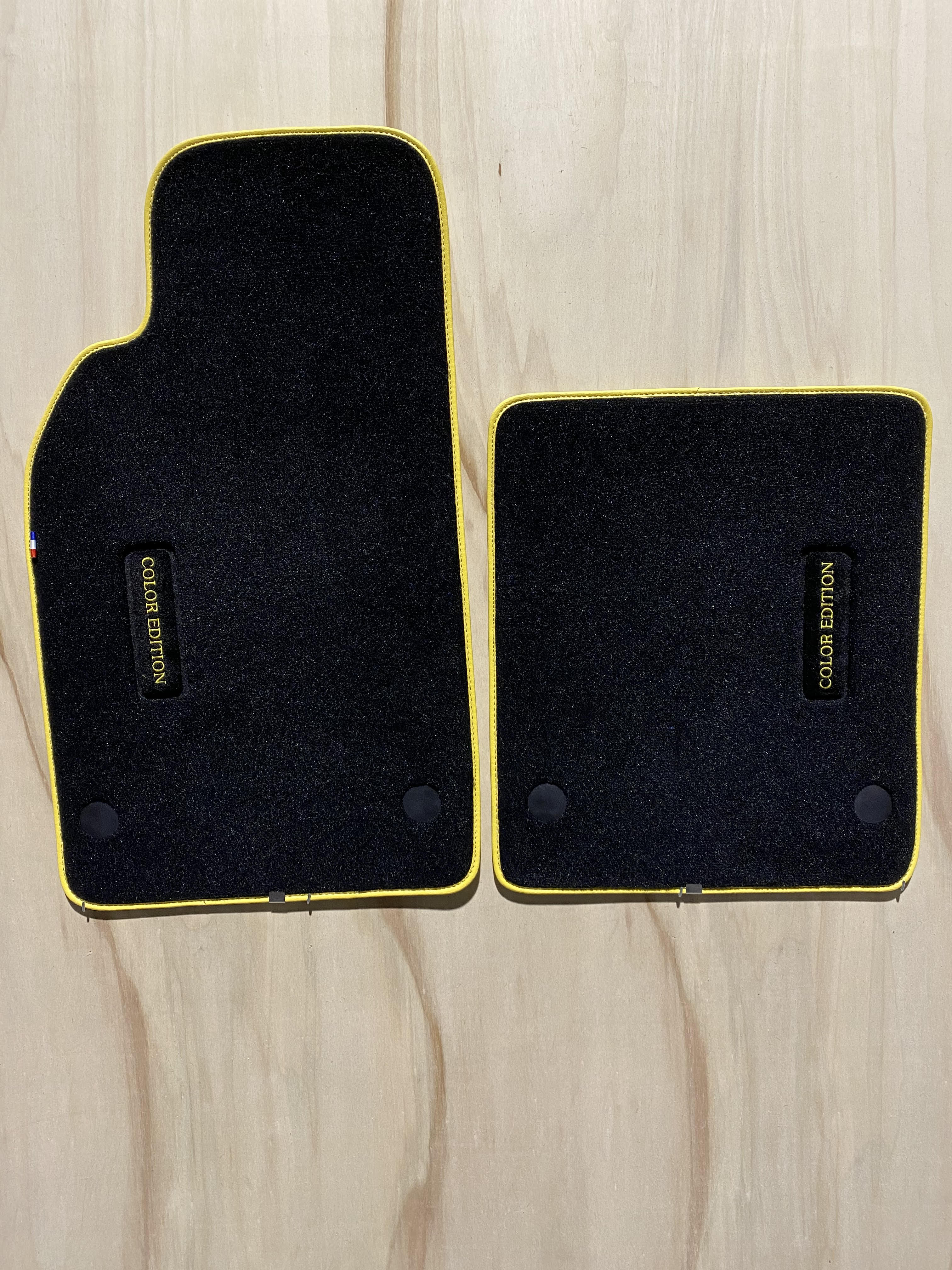 ALPINE A110 tapis passager avec option repose pied