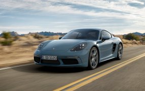 CAYMAN 718