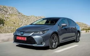 COROLLA E210 BERLINE