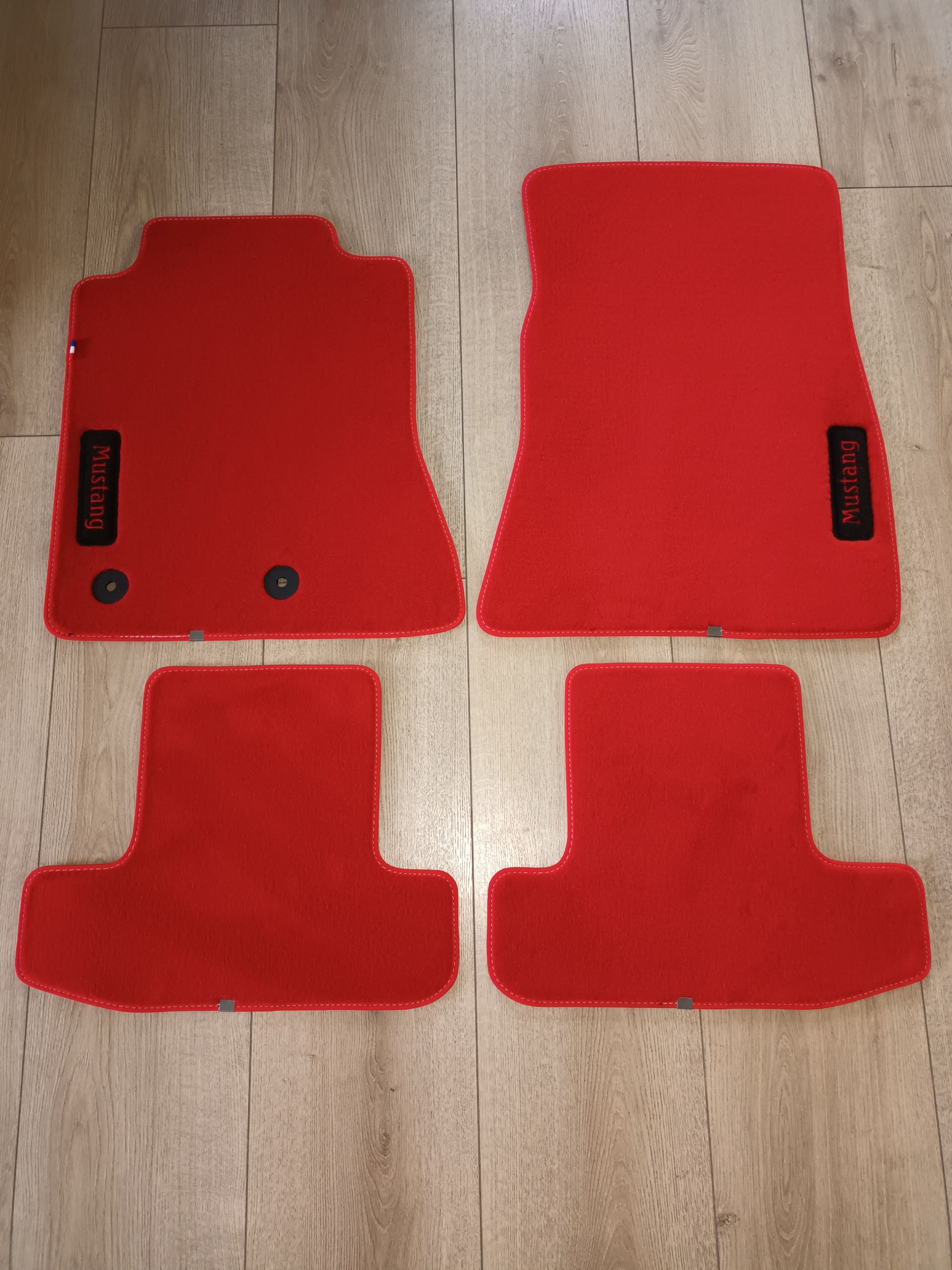 FORD MUSTANG VI COUPE - sans fixation sur tapis passager