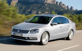 PASSAT B7
