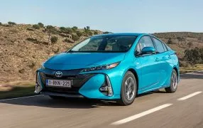 PRIUS IV - Hybride