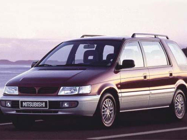 MITSUBISHI SPACE WAGON