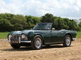 TRIUMPH TR4