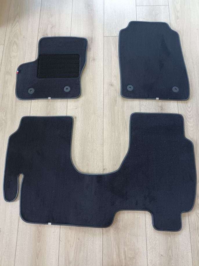 FORD TRANSIT CONNECT II - Entraxe tapis conducteur 24.5cm